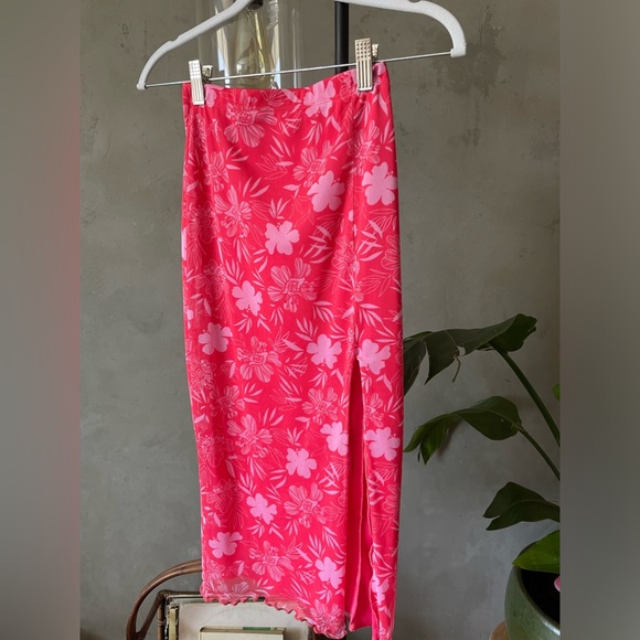 Pink Mesh Midi Skirt w/ Hawaiian Floral Print - Picture 2 of 5